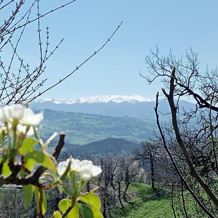 Casale Monte Valestra Bed and Breakfast Bebbio Εξωτερικό φωτογραφία