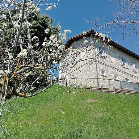 Casale Monte Valestra Bed and Breakfast Bebbio Εξωτερικό φωτογραφία