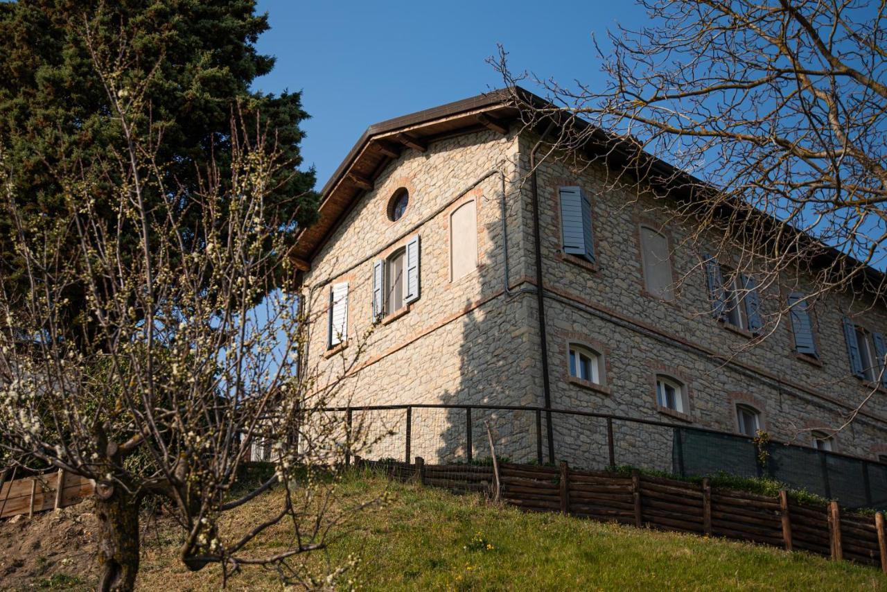 Casale Monte Valestra Bed and Breakfast Bebbio Εξωτερικό φωτογραφία