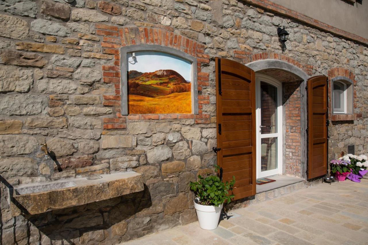Casale Monte Valestra Bed and Breakfast Bebbio Εξωτερικό φωτογραφία