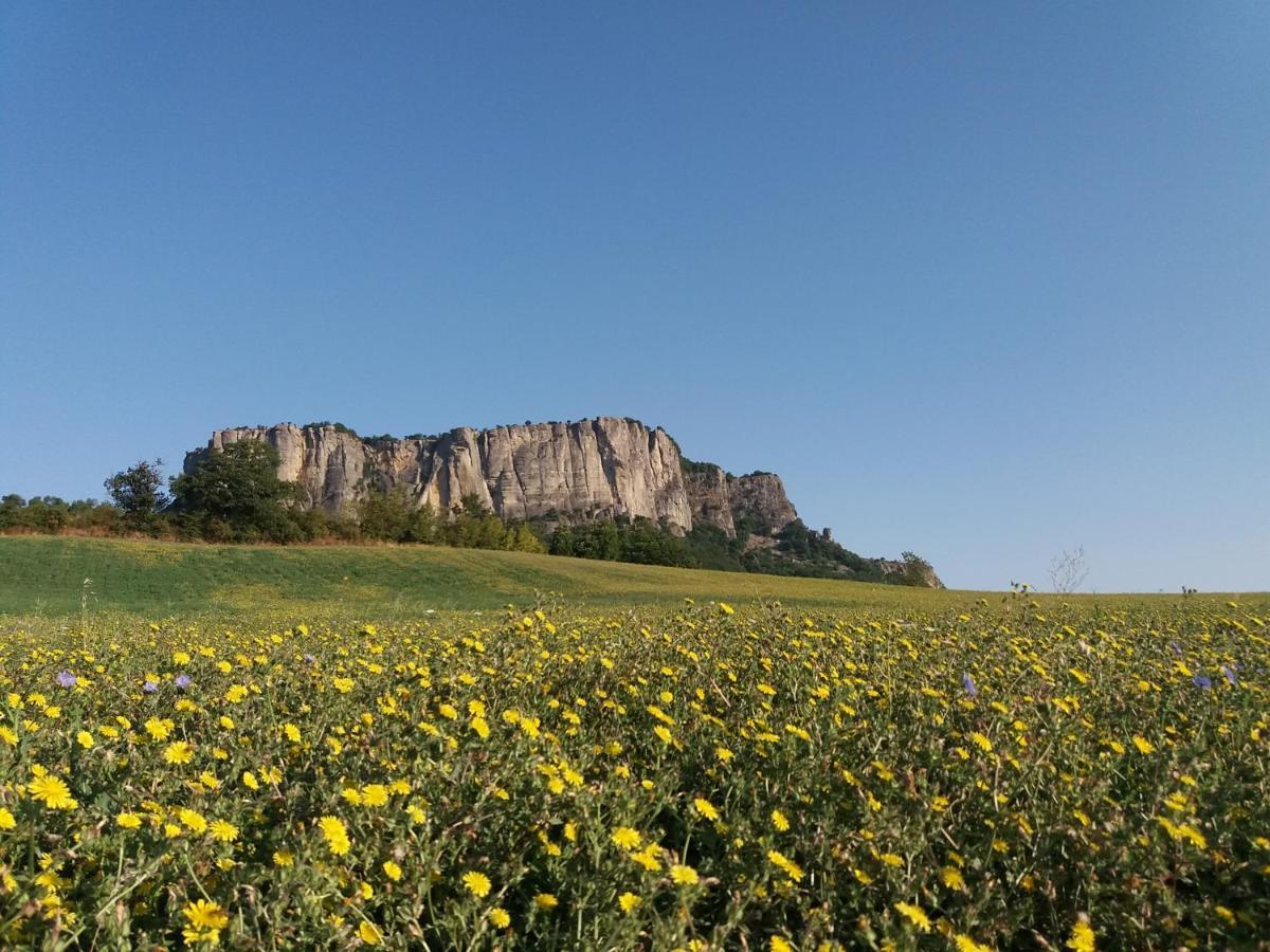 Casale Monte Valestra Bed and Breakfast Bebbio Εξωτερικό φωτογραφία